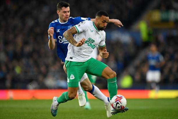 令人期待且 令人期待且